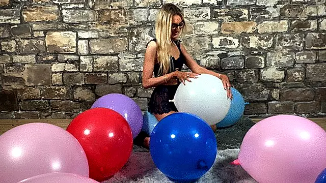 Bestidas Adolecentes, Fetichista Adolescente, Fetiche, Jovencitas, Viejos Con Jovencitas