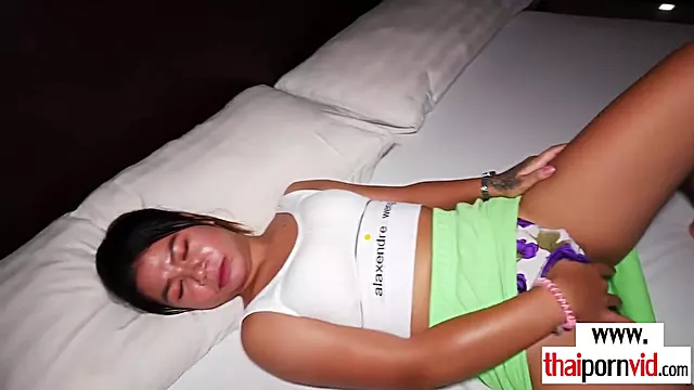 Ugly Faced Amateur Thai Bargirl Fucked