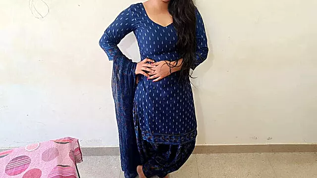 Desi Muslim Stepsister Hot MMS Blowjob in Hindi