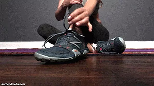 Sweaty Sock Session - Star Nine Smelly Socks Jerk Off Instruction From Blonde Goddess