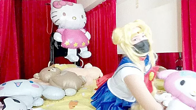 Dev Anime Hentai, Anime Cosplay Blund, Arkadaş