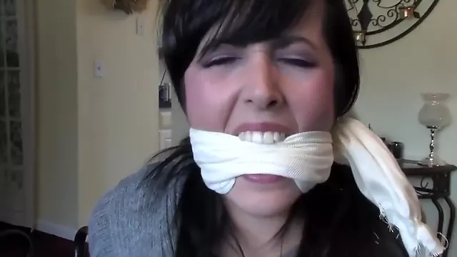 Bdsm Lesby, Černovláska Blondýna, Lesbičky Blondýna A Černovláska, Blondýny Lesbičky, Lesbičky Černovlaska