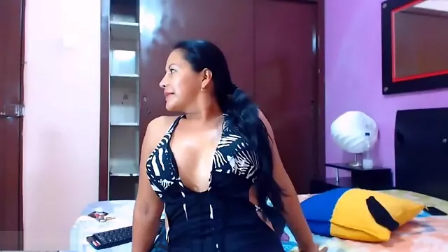 Branlette Sur Les Seins, Masturbation Gros Seins, Milf Gros Seins, Femme Mature Jouet, Milf Branleuse
