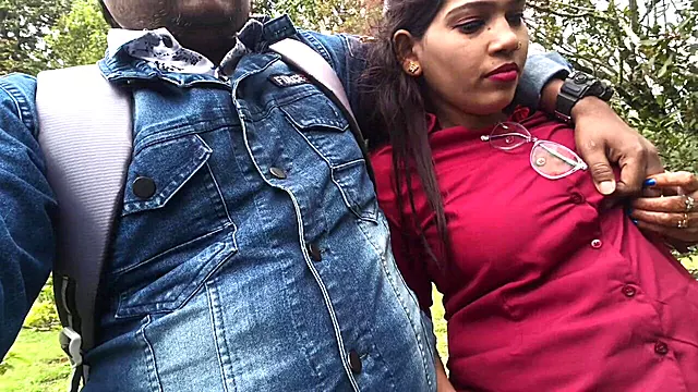 Indian Desi Girl Kissing Scenes and Boobs Press by Her Boyfriend in Forest