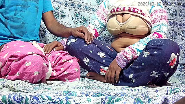 18 Anos, Novinha Bissexual, Sogra, Indianas Novinhas, Alta Definicao, Adolecentes 18, Indiana