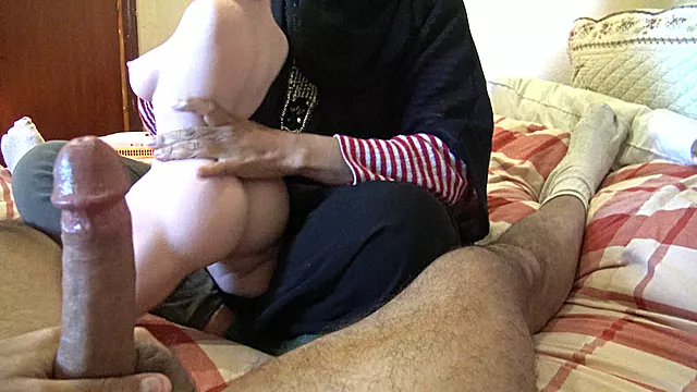 Ả Rập, Tự Fuck Mình, Già