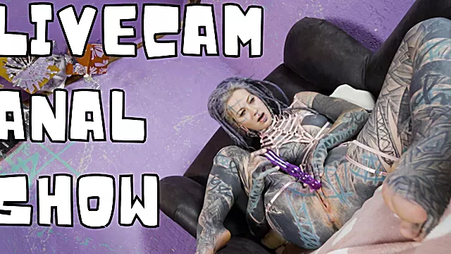 Tattoo Model Livestream with Anal Masturbation