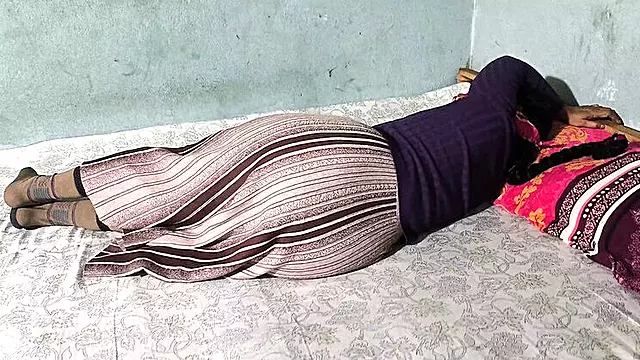 Desi Bhabhi Caught Resting, Hardcore Ass Fucking in Her Room - SAFI TV
