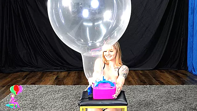 Harley's Multi Balloon Machine Popping Cam 2 HD (1920x1080)