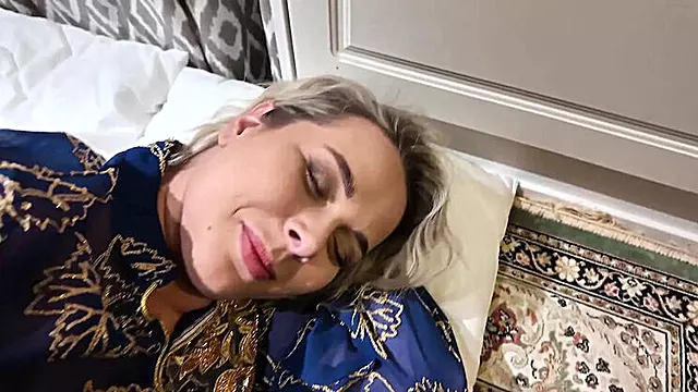 Amateure, Blonde Titten, Blowjob In Strumpfhose, Dicke Titten Milf Pov, Zu Groß Für Anal, Blonde Hübsch