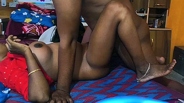 Indian Beautyful Desi Bhabhi Sex - Sucking Beautiful Boobs Than Inside Big Cook My Girlfriend Pussy - Desi Girl Sex Movies in.