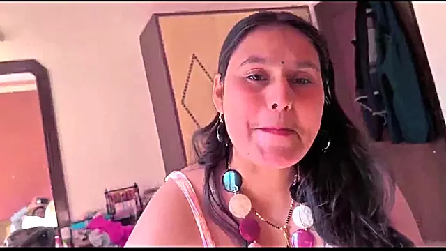 Beautiful Indian Babe Fuck and Suck Dick Cum Inside Vagina