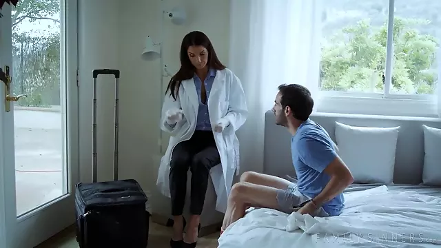 Diep In De Keel Pijpen, Milf Pijpt, Creampie, Rijpe Vrouw Creampie, Goede Pijpbeurt, Sexy Doktor