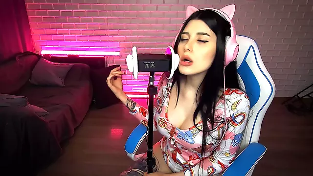 Brunetka Amatorka, Lizanie Amatorka, Sex Duze Cycki, Duże Cycki Orgazm Solo, Duże Cycki Solo Kamerka