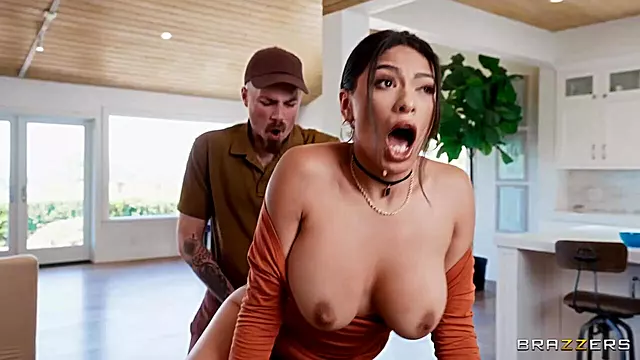 Großer Arsch Große Titten, Tit Fuck Schwanz, Kehlenfick, Kehlen, Mutter, Selbst, Blasen Und Grosse Titten