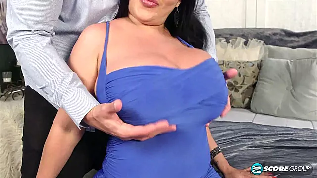 Tự Fuck Mình, Già
