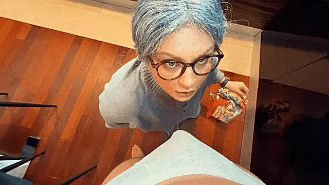 Blonde Blasen, Blond Füsse, Blowjob Abspritzen, Strumpfhose Abspritzen, Überraschung Cumshot