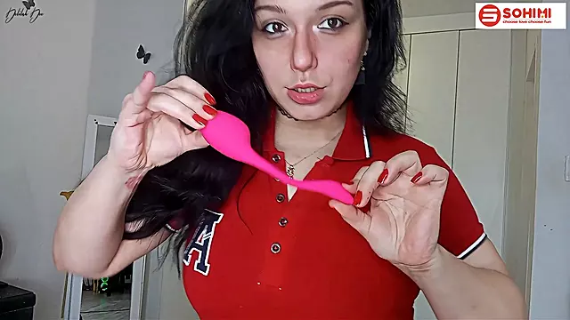 Delilah Dee gives a behind-the-scenes tour of sex toys and has a laugh