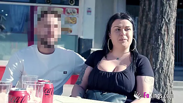Velka Prsa Cernovlasky, Velké Kozy, Prsate Cernovlasky, Casting Zral Eny, Kasting, Prso V Zadku