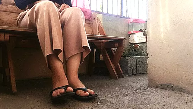 Își Dă Drumu În Ea, La Serviciu, Fetish Picior, Picioare, Fetish Unghii, Fetis