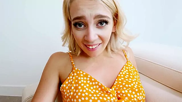 Teenager Babe, Blond Pornstar, Blondes Teen, Blonde Möpse, Kleiner Schwanz, Kleine Titten, Jung Mit Kleinen Titten
