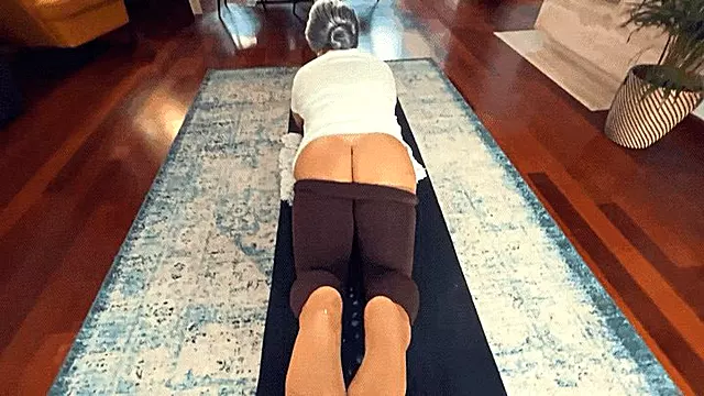 Blonde Blasen, Blondine Footjob, Füsse Und Blowjob, Blowjob In Strumpfhose, Fetisch Abspritzen