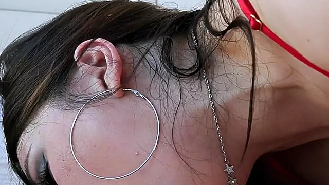สวยนมใหญ่, เย็ดนมใหญ่ตูดใหญ่, ขย่ม ควย, กลืนน้ําควย, แตก, หลั่งบนหัวนม, หน้, รักเรียน, น่าเย็ดมาก