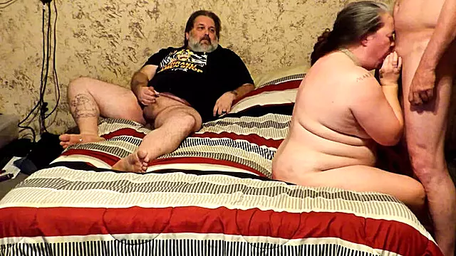 Pippe, Figa Bagnata, Oh Papà, Orgasmo Vaginale, Matura Condivisa, Scambisti, Tette Strette, Mia Moglie In Collant