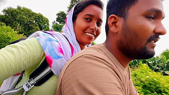 Desi College Bhabhi Hot Boobs Suking - Unknown Girl Stops My Bike, I Take Her on My Bike and Take Her Home and Kiss Her Boobs