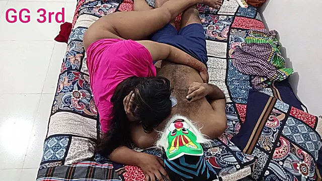 18 Let, Výstřik Manželka, Mladý Pár, Stydlivá Manželka, Mlade, Manželka, Hospodynka, Wife Misionary