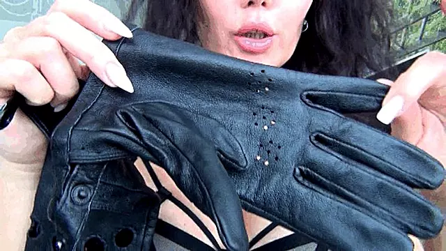Homade Wichsen, Wichs Anleitung, Wichsen, Leder Handjob, Extrem Cum Handjob, Lederhandschuhe