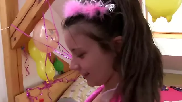 Lesbos Mlade 18, Brineta Amateri, Ceski Amater, Tinejdzeri Amateri Lezbejke, Lizanje Picke Crnkama