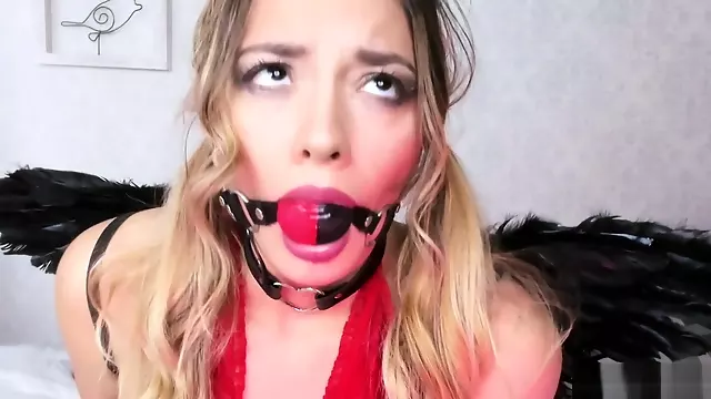 A beautiful Agony gag ball slave cums obeying orders - Anastaxia Lynn