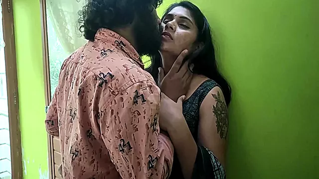 Baiser Les Seins, Tits Brune, Seins Indiens, Vieille Indienne, Seins Parfaits, Belle Indienne