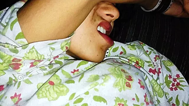 Cewek Cantik 18, Memek Besar Didunia, Perawan Sex Pertama, Memek Panjang, Rusia Mom, Mom Kontol Gede