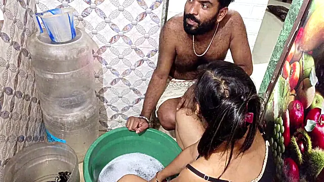 18 Anni Anale, Asia Dal Culo Alla Bocca, Teen Prosperose Couple, Indiana Tette Grosse, Tette Adolescente