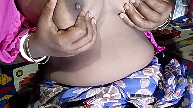 Bhabhi's Sexy Romance