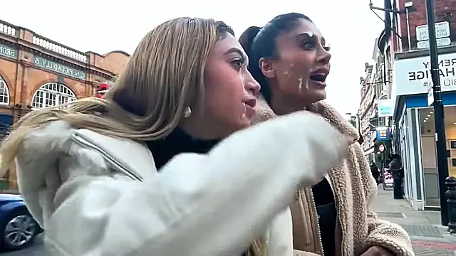 Obciaganie Mega Kutas, Sex Teen Blondynki, Publiczne Obciaganie, Wytryski Nastolatek, Kutas Publicznie