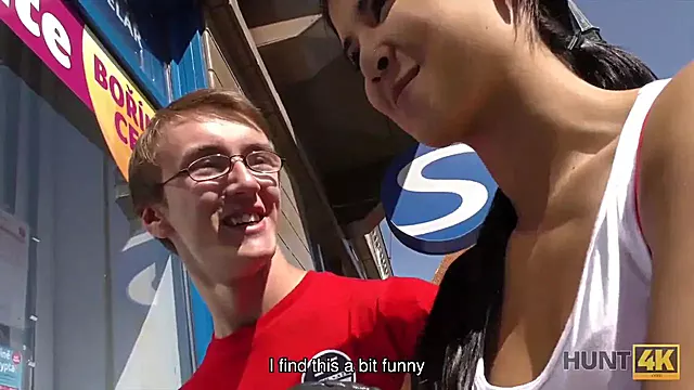 Blowjob For Penge, Skjult Blowjob, Skjult Kamera, Tjekkisk, Tjekkisk Penge, Penge, Ung Penge, Reality Penge