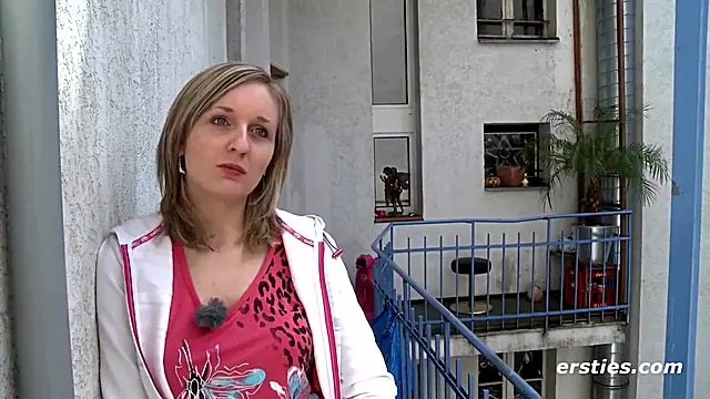 Sweet Nuremberg Amateur Girl Pleases Herself