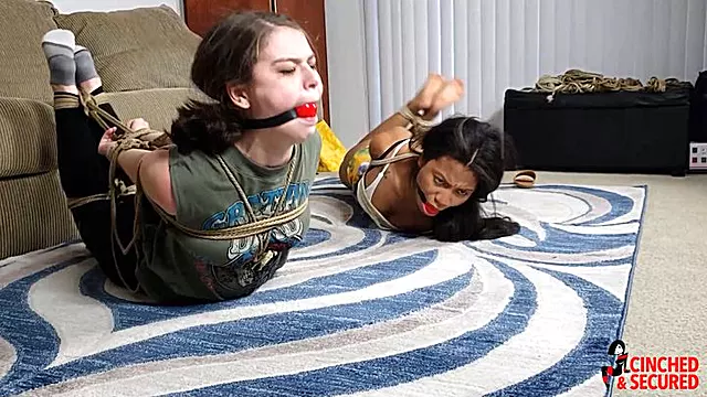 Asian Tacones, Atada Amordazada, Atadas Co Cuerdas, Mordaza Bola, Tacones, Mujeres, Hablando, Mujeres Amarradas Y Amordazadas