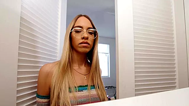 18 Jovem Lesbicas, Lesbicas Lambendo Cu, No Cuzinho Da Adolescente, Babe Cu Grande, Morena Peituda