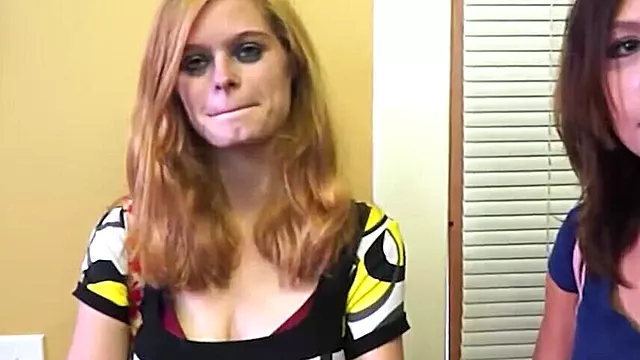Blowjob Amatør, Shaving Amateur, Blondine Onanerer, Brunette Sluger, Brunette Trekant, Blowjob