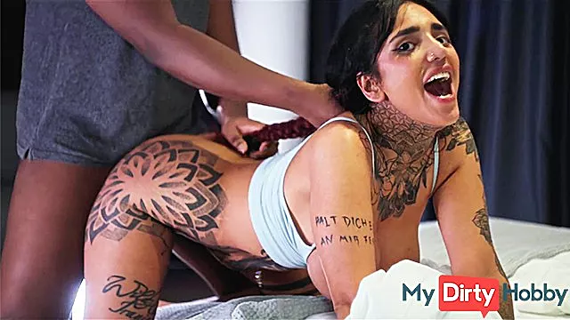 Amateure, Tätowierte Amateure, Großer, Großer Schwanz, Black Nippel, Selbst, Deutsch Amateur Deep Throat