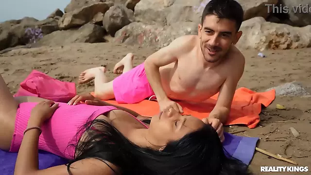 Amatør Blowjob, Amatør Utro, Ris På Rumpa Amatør, Handjob Strand, Bløwjob And Facial, Vakker Blowjob