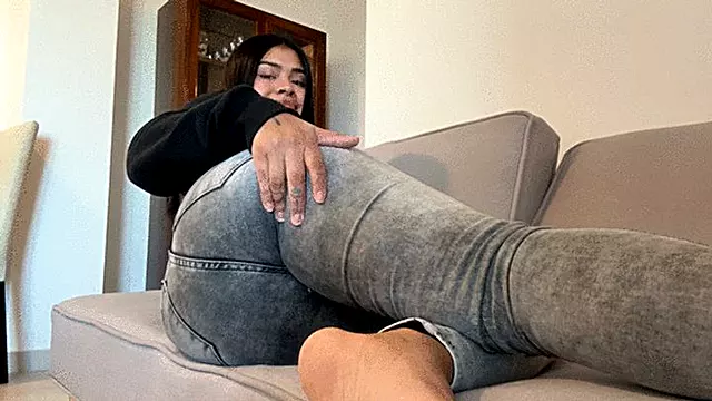 Mila Unleashing Crazy Jeans Farts!