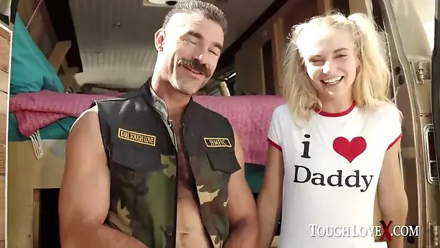 Hubene, Velký Čůrák Chlupaté, Vystřik Velka Prsa, Do Prdele Prsatá Děvka, Hubeny Blondyny