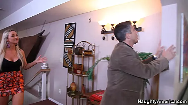 بلوند خشن, همسر بلوند, سینه گنده مو بور جیگر, کون دادن دختر بادرد, میک بلو, میلف سفید, زن هم سا یه