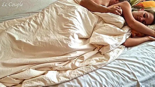 Husband wakes up his wife in the morning and starts to fuck her warm and slippery pussy - CUMSHOT
