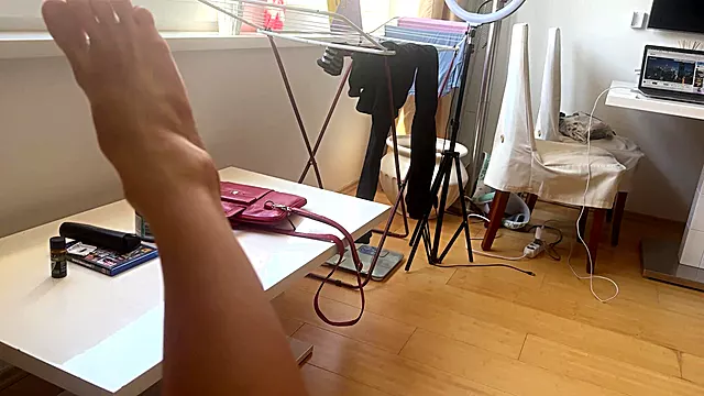 Solo Oily Feet POV